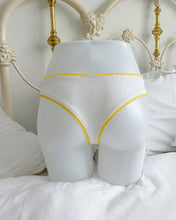 Load image into Gallery viewer, Dandelion underwear