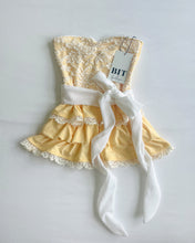 Load image into Gallery viewer, Fae lace ruffle tube top (Butter yellow)