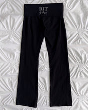 Load image into Gallery viewer, Rhinestone flare leggings