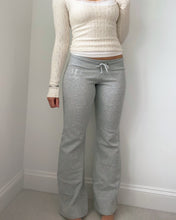 Load image into Gallery viewer, Rhinestone flare pants (Gray)
