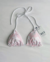 Load image into Gallery viewer, Luna hibiscus bikini top (Petal pink)