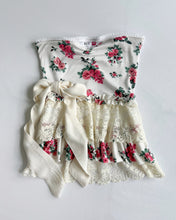 Load image into Gallery viewer, Pia floral ruffle tube top