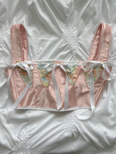 Load image into Gallery viewer, Marianne regency stay