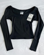 Load image into Gallery viewer, Alice long sleeve top (Black)
