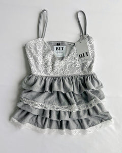 Gray & white lace trim ruffle tank (XS & M)