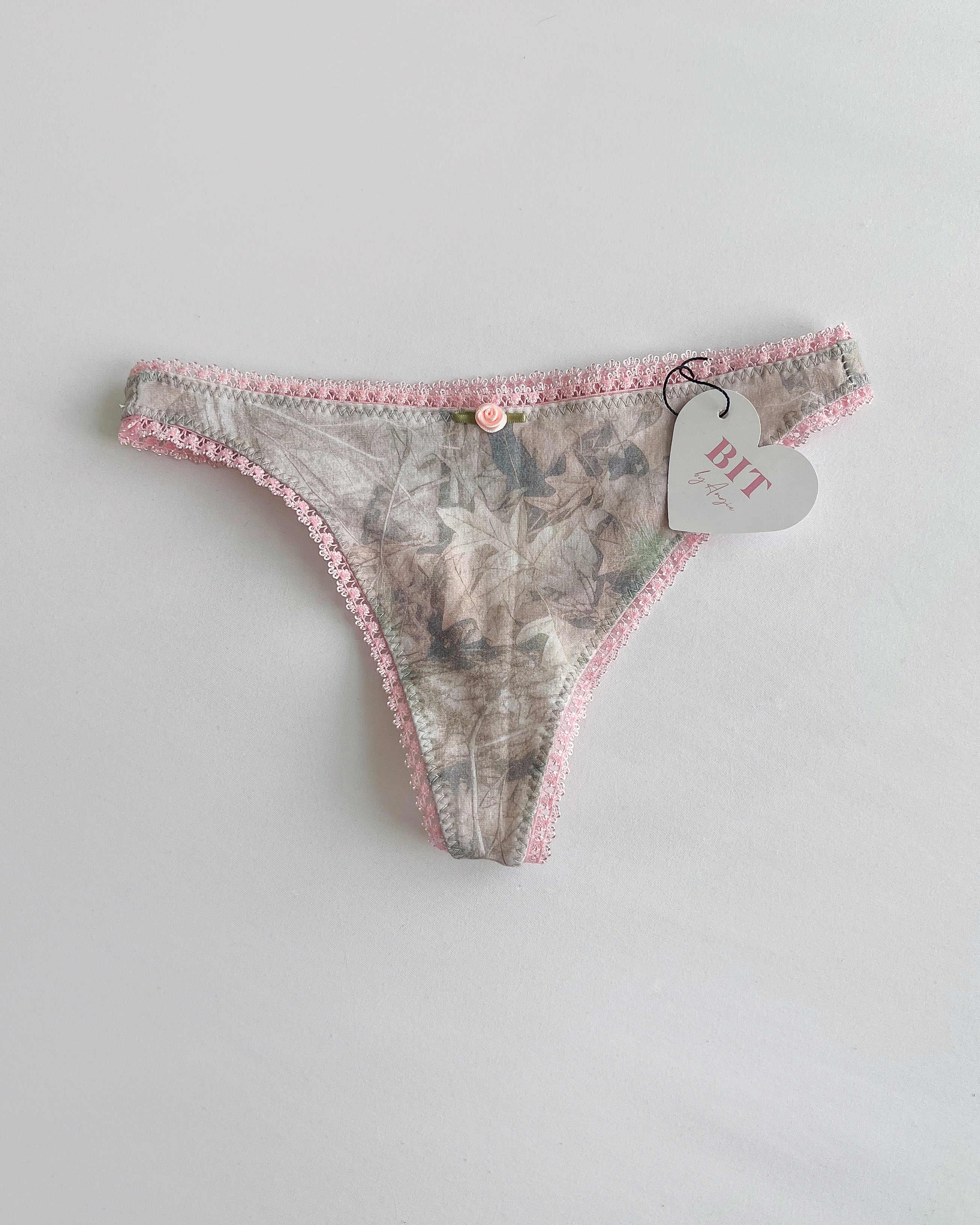 Averie light camo underwear