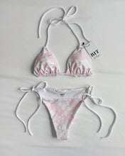 Load image into Gallery viewer, Luna hibiscus bikini bottoms (Petal pink)
