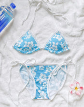 Load image into Gallery viewer, Lydia hibiscus bikini (Blue)
